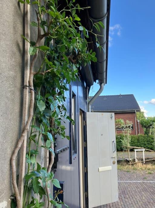 The Tiny Garage Kampen Exterior foto