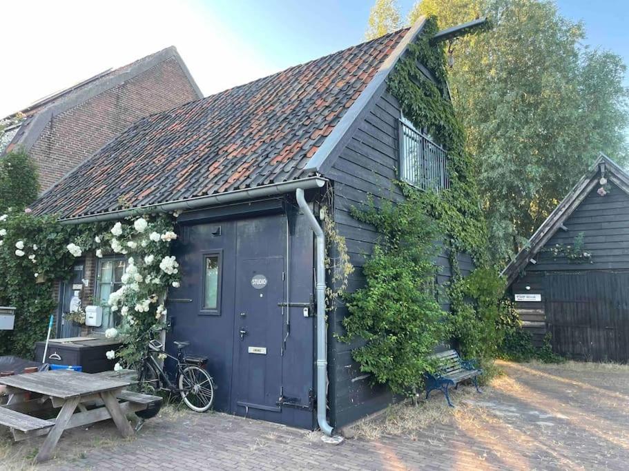 The Tiny Garage Kampen Exterior foto